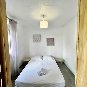 https://le-genevois-parking-gratuit.hotels-rhonealpes.com